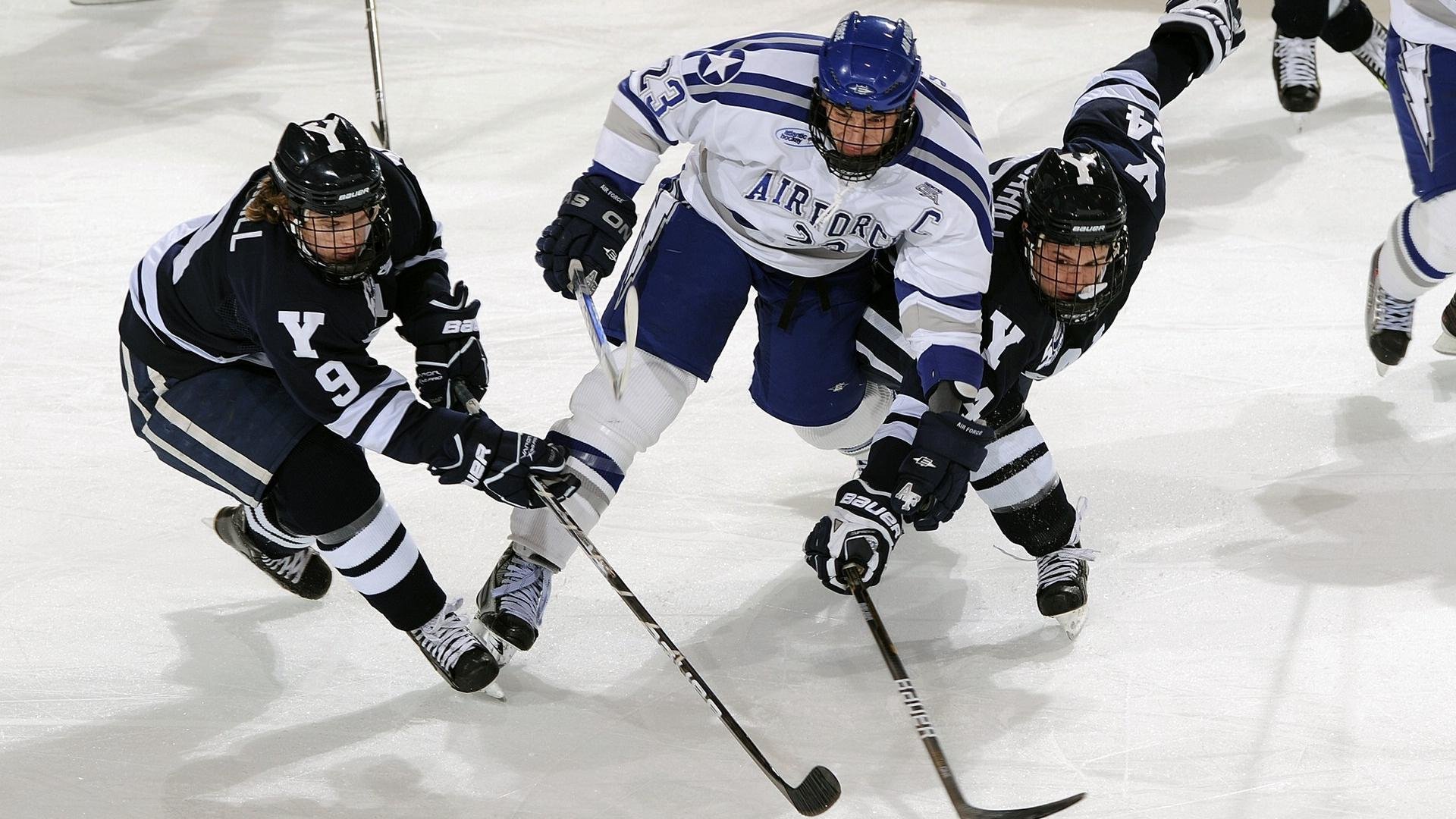 星空体育下载网址-英超球队使用传球路径预测模型优化球员站位与配合节奏,2020-2021英超用球